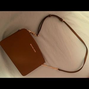 MK jet set crossbody purse